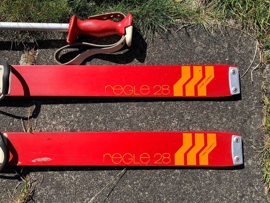 Narty POLSPORT REGLE 28 (150 cm) + kijki