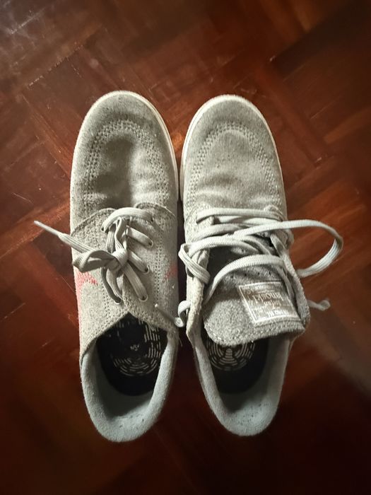 Sapato nike cinzento n42