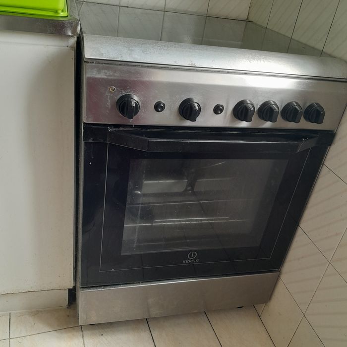 Fogão a gas com forno eletrico