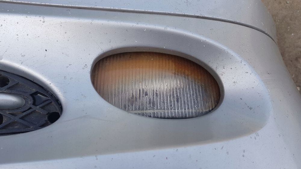Mercedes W203 744 Zderzak Przód Halogeny Lift