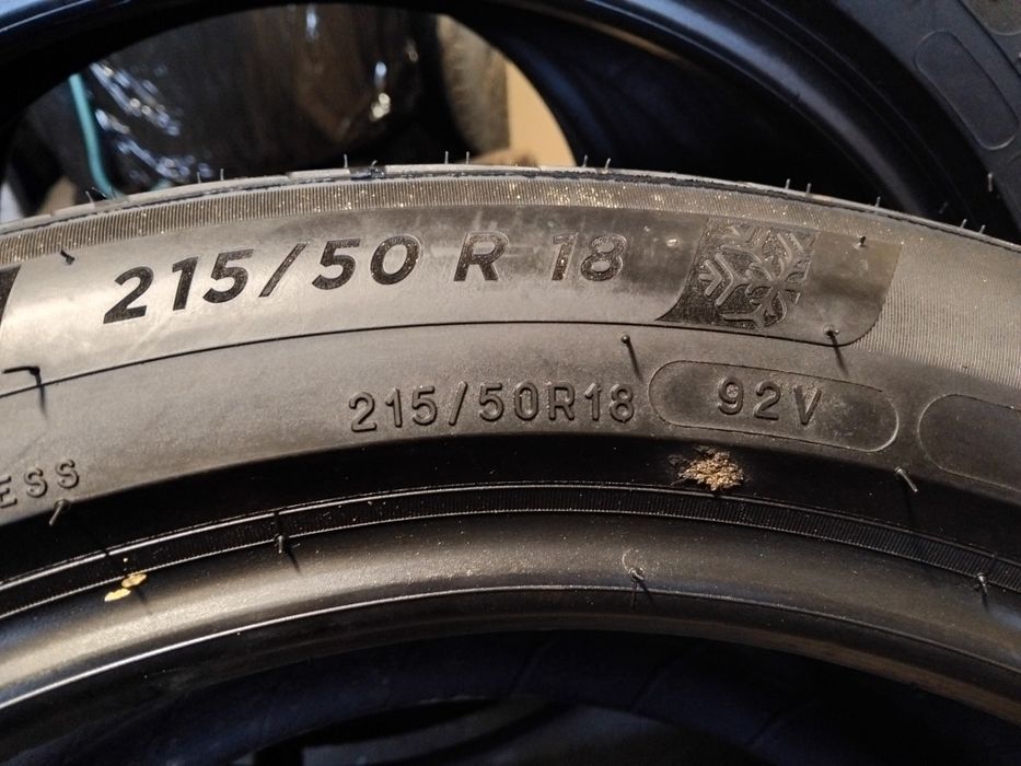 Opony zimowe Michelin Pilot Alpin 5. 215/50R18