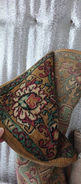 Продам шерстяные ковры