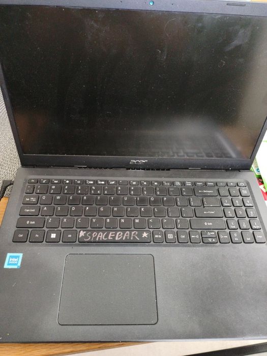 Laptop Acer w bardzo dobrym stanie