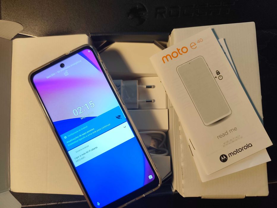 Motorola E40 - 64GB + 4GB
