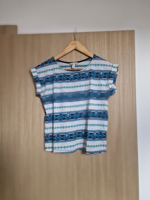 Top Azul Padrão Geométrico