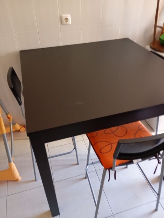 Mesa alta IKEA 4 cadeiras