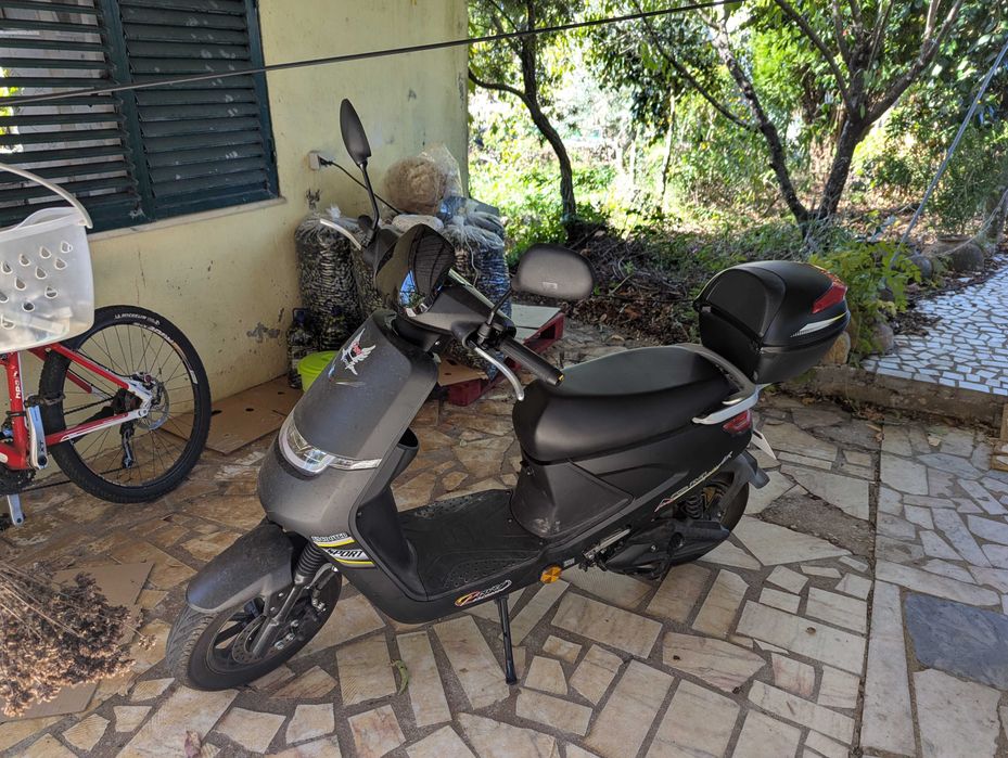 Scooter Elétrica ACM Power ES055
