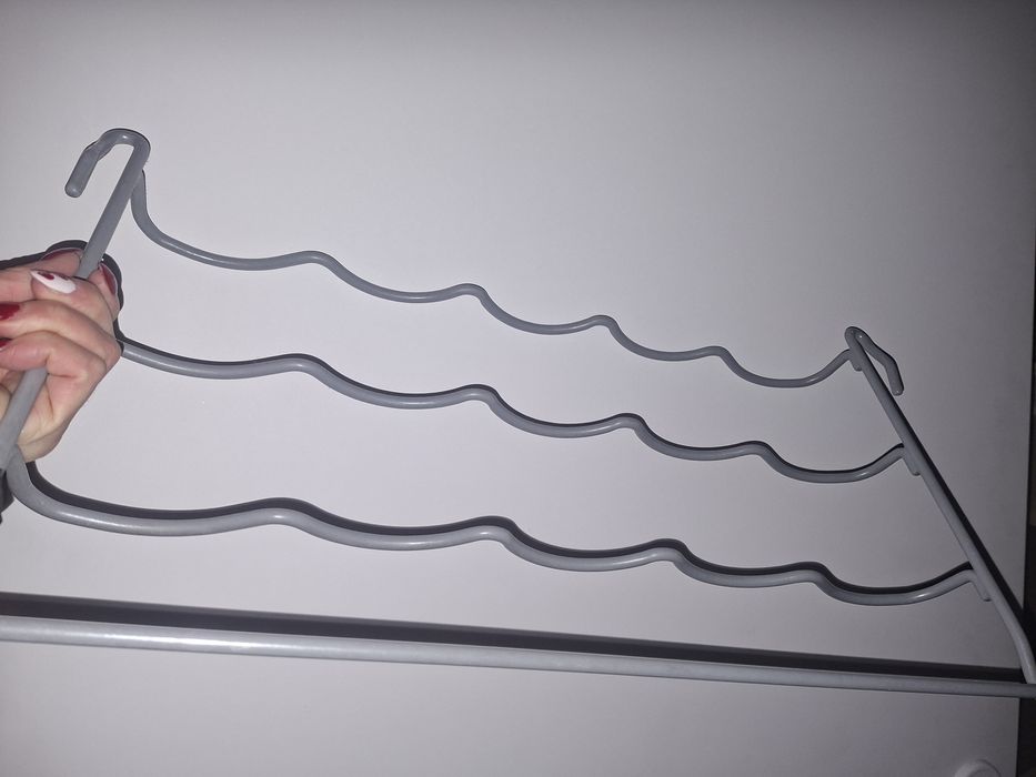 Półka do lodówki na butelki.