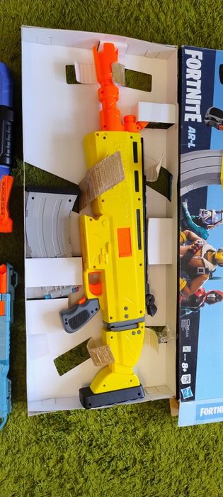 Бластер Nerf продам