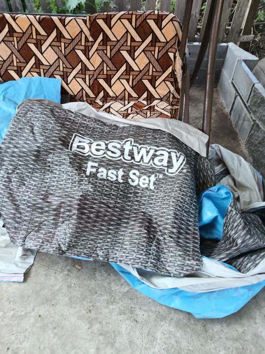 Латка на бассейн