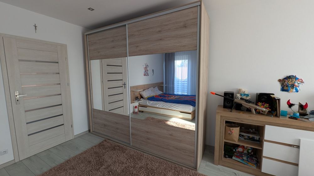 Szafa, Garderoba - wys. 2.40 , dł. 2.62, gł. 66.5