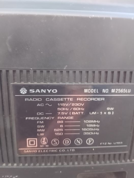 Radio portátil, bom estado