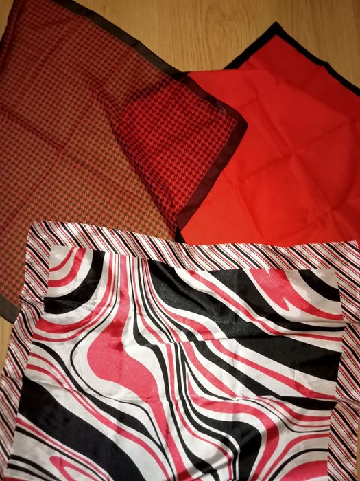 Conjunto 3 lenços de senhora encarnados
