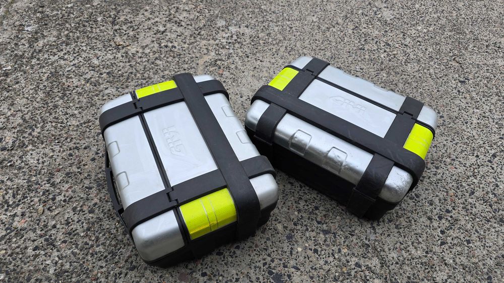 Kufry boczne Givi Trekker 33l Monokey TRK33