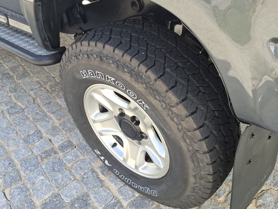 Toyota hilux 2.4D  4x4 em bom estado. Apenas 96000km.