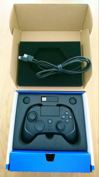 Razer Wolverine V2 Pro - Preto