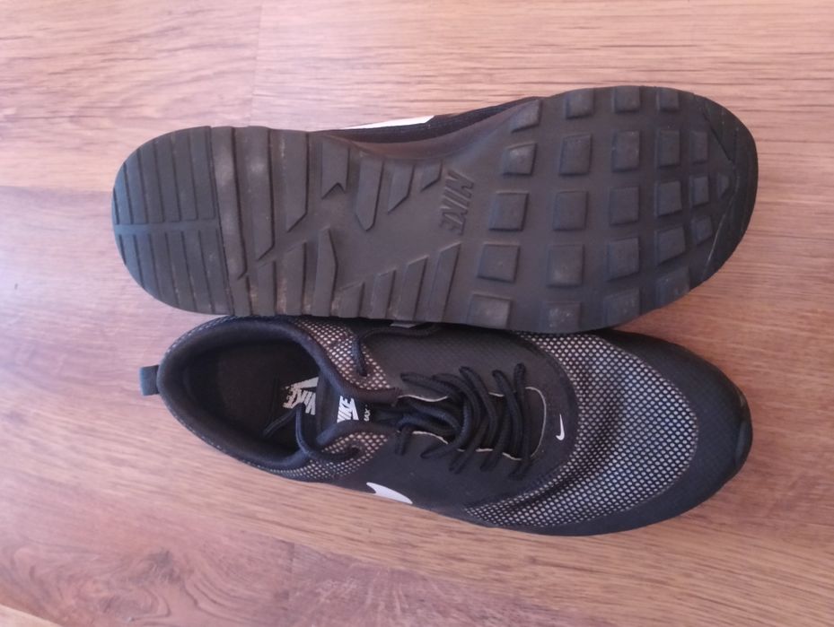 Кросівки Nike Air Max Thea