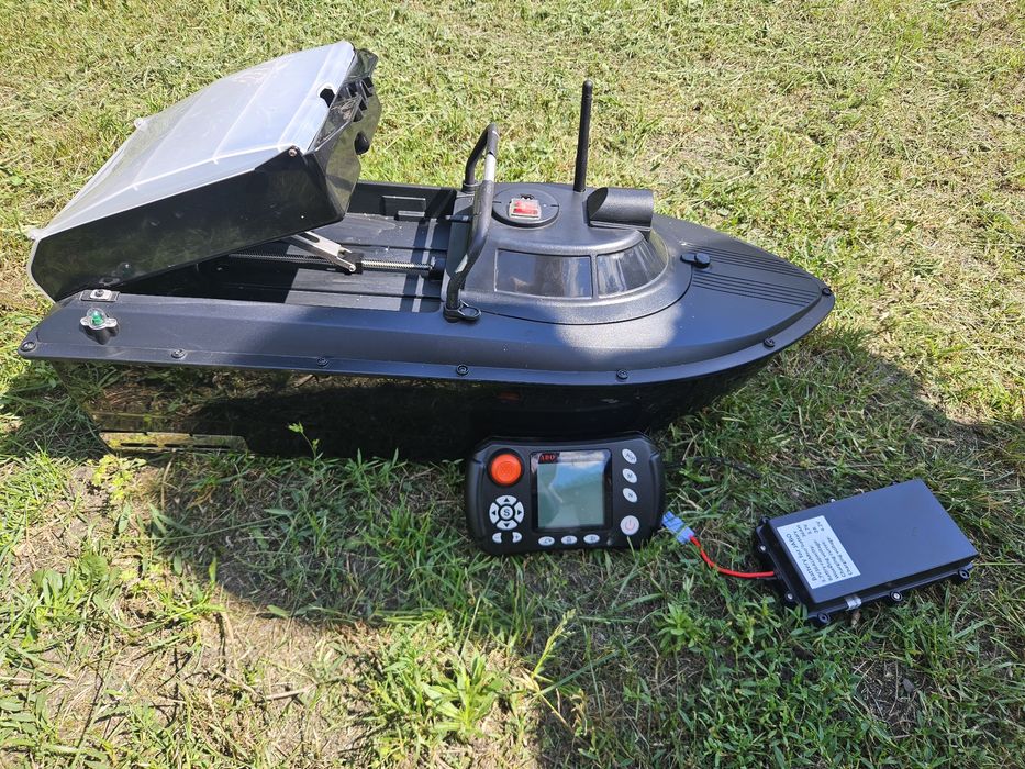 Łódka zanętowa JABO-2AG GPS 12h pływania