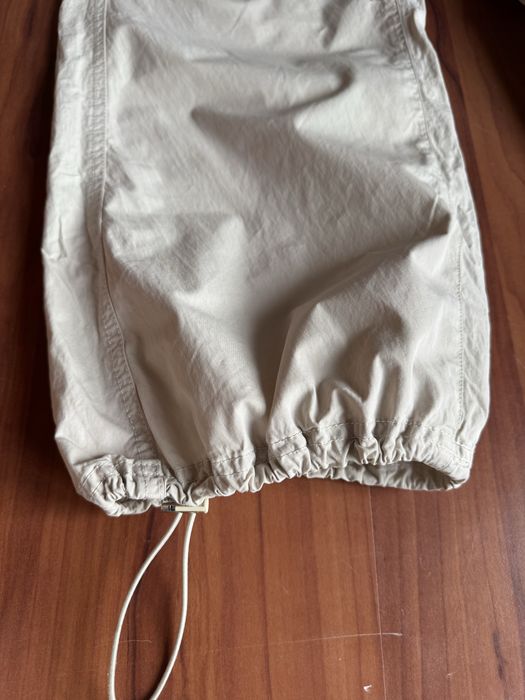 Lekkie spodnie Bershka