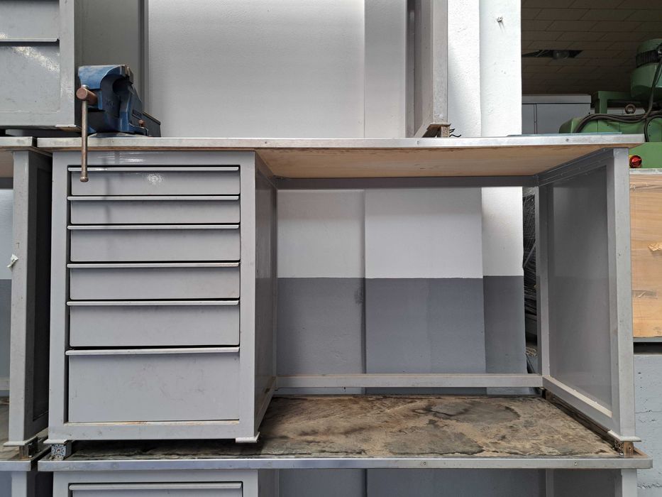 Bancada de trabalho com torno #G298