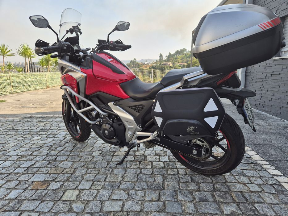 Vendo moto nc750x dct