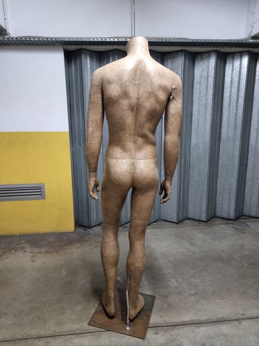 Manequim Homem forrado a papel mache