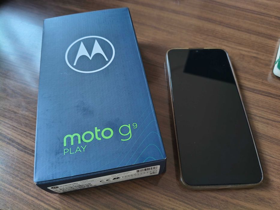 Telemóvel Moto G9 Play como novo, desbloqueado. MicroSD / Dual SIM