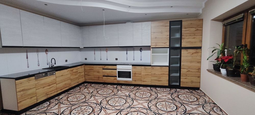 Кухні під замовлення