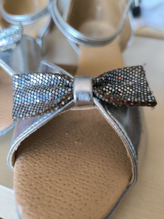 Sapatos de dança número 36,5 prateados NOVOS