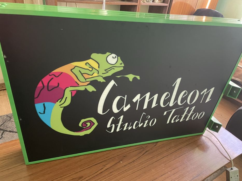 Sprzedam  kaseton reklamowy