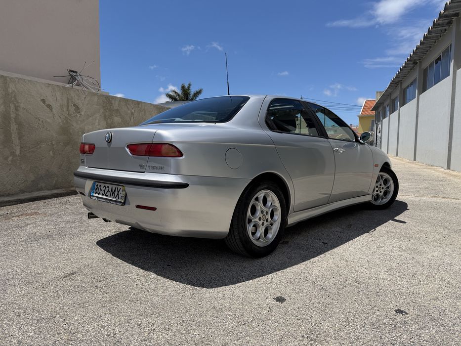 Alfa Romeo 156 1.8cc Spark Sport com teto de abrir - único dono