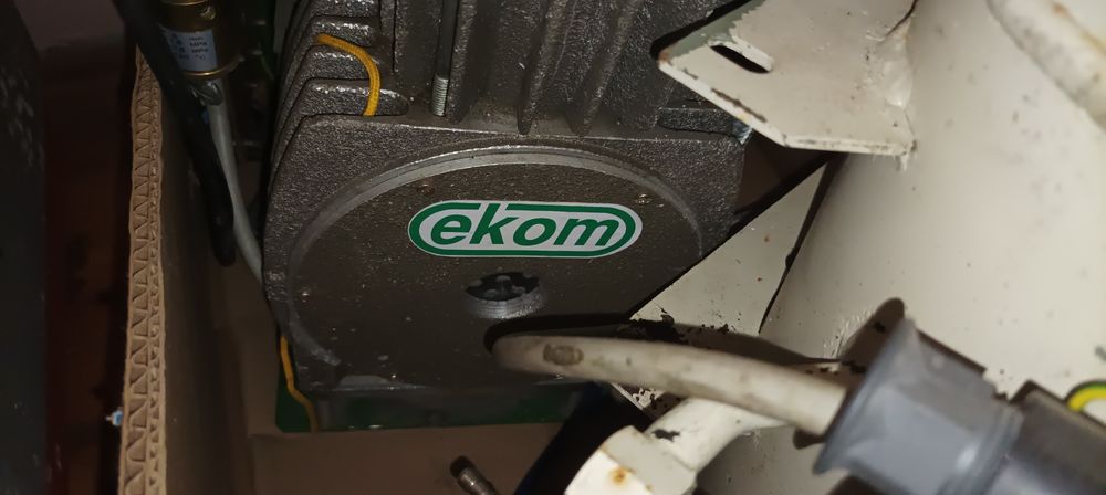 Продам компресор стоматологічний