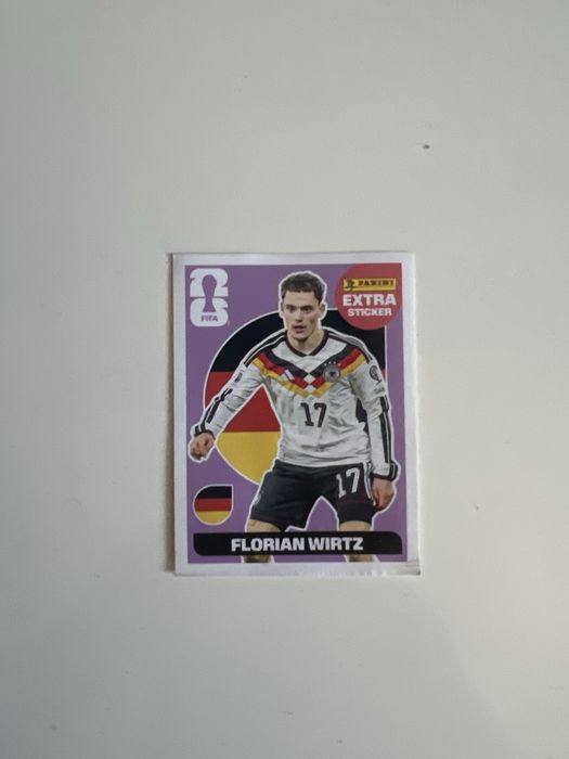 Florian Wirtz Extra Sticker Bordô Panini – Rara.