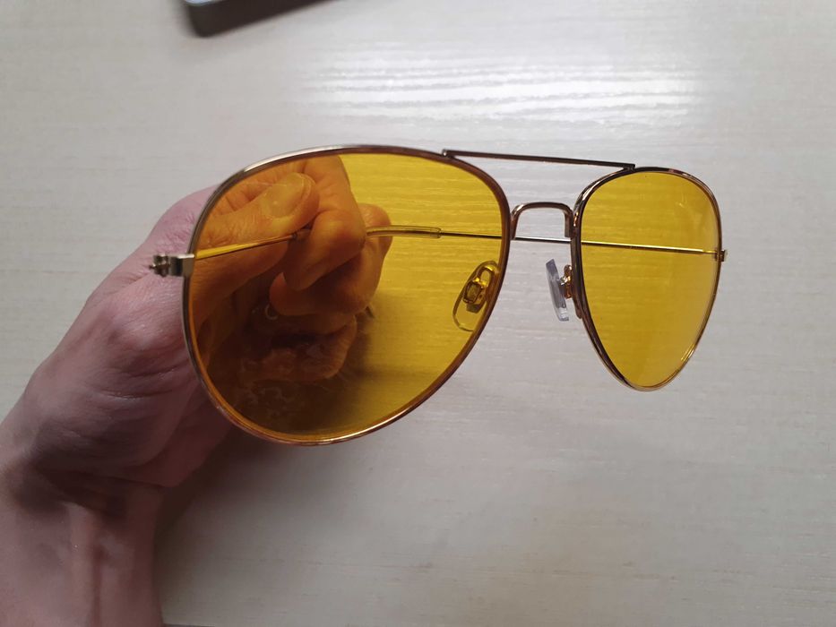 Okulary przeciwsloneczne Pull&Bear  kolor  szkła żółty