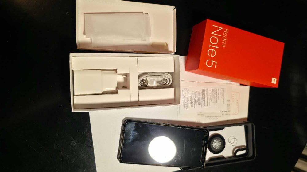 Xiaomi Redmi Note 5 4 GB / 64 GB