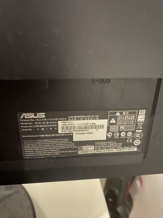 Monitor Asus em bom estado474886644171417602