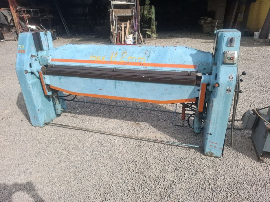 Giętarka do blachy hydrauliczna wyginarka zaginarka