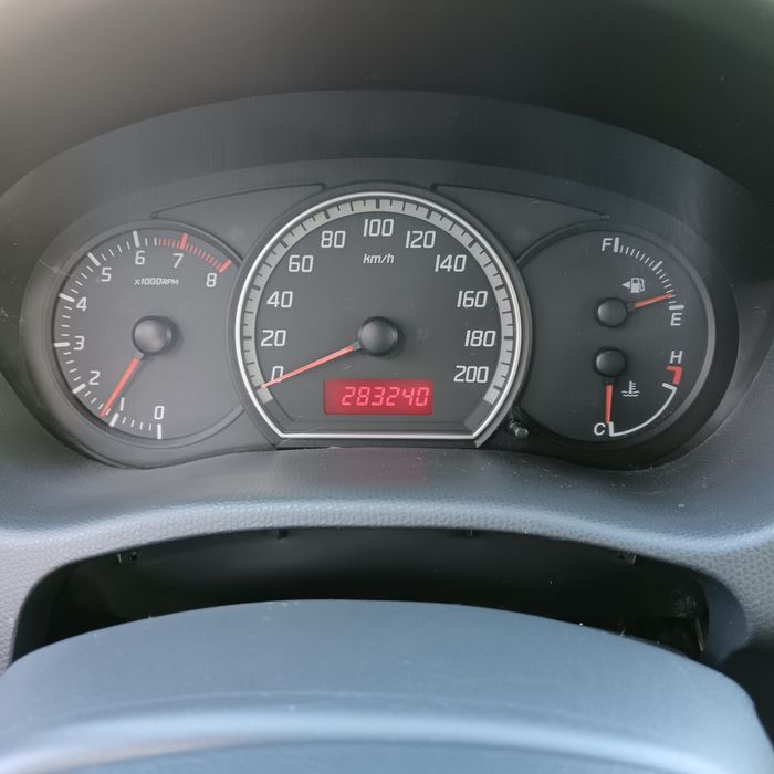 Suzuki Swift 1.3 16v gasolina