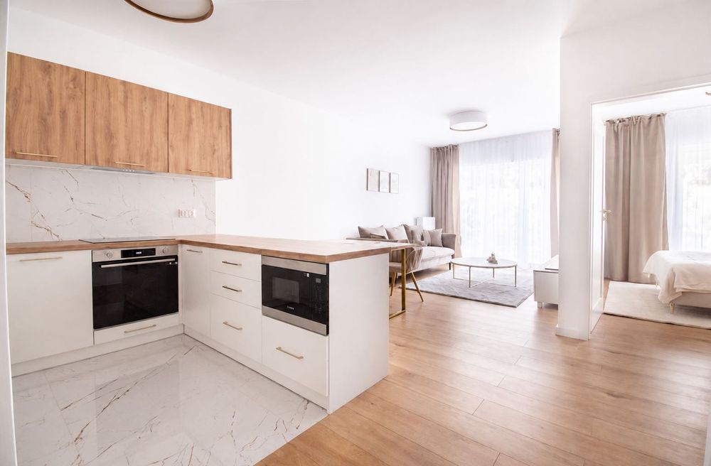 Mieszkanie na wynajem- 48m², 2 pokoje + garderoba, 2 prywatne miejsca parkingowe