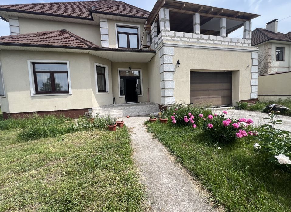 Село Буча. Найнижча ціна за метр квадратний, біля аквапарку.