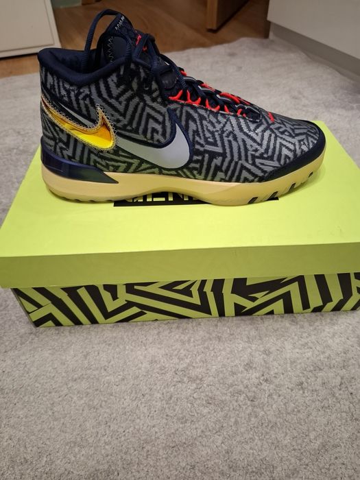 Nike LeBron NXXT genisus