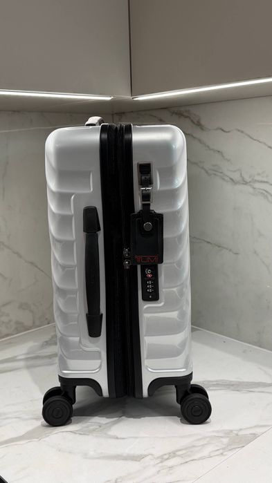 Чемодан TUMI 19 Degree Carry-On/ валіза для ручної поклажі