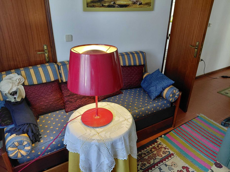 Candeeiro de Mesa para Sala em Ferro