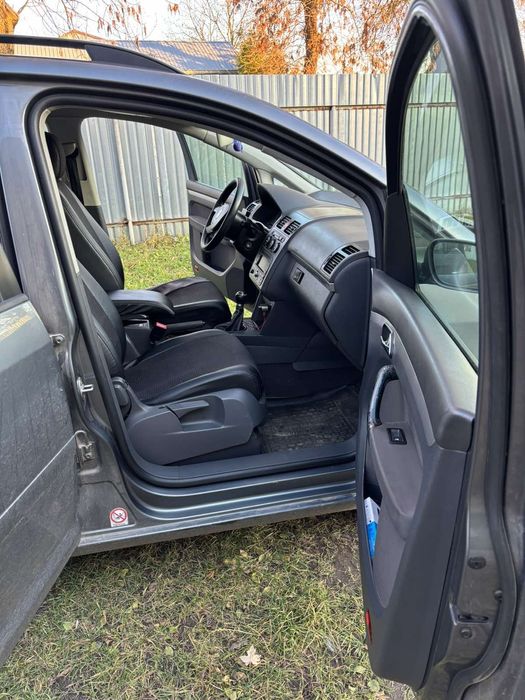 Фольцваген тоуран 1.9 TDI