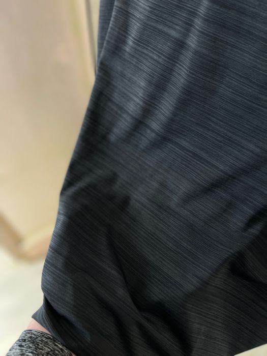 Спортивна футболка Gymshark Apex: дихаюча структура та атлетичний крій