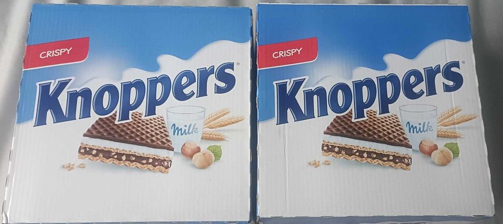 Wafelki Knoppers 2 kartony.