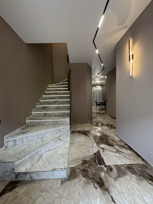 Продаж стильного 4кімнатного котеджу