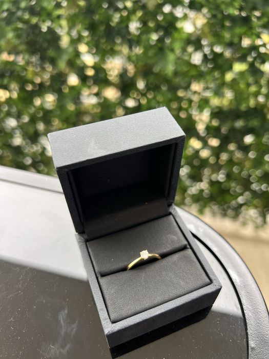 Anel de Noivado Ouro Amarelo c/Diamante 0.20ct - Machado Joalheiro