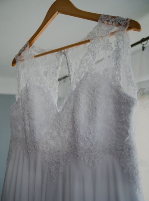 Suknia ślubna biała