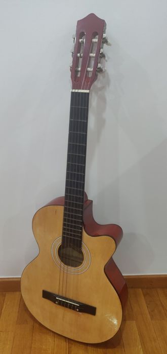 Classical Guitar509356591169546240